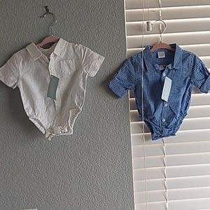 2 boys 3-6 month button up shirt with clasp bottom